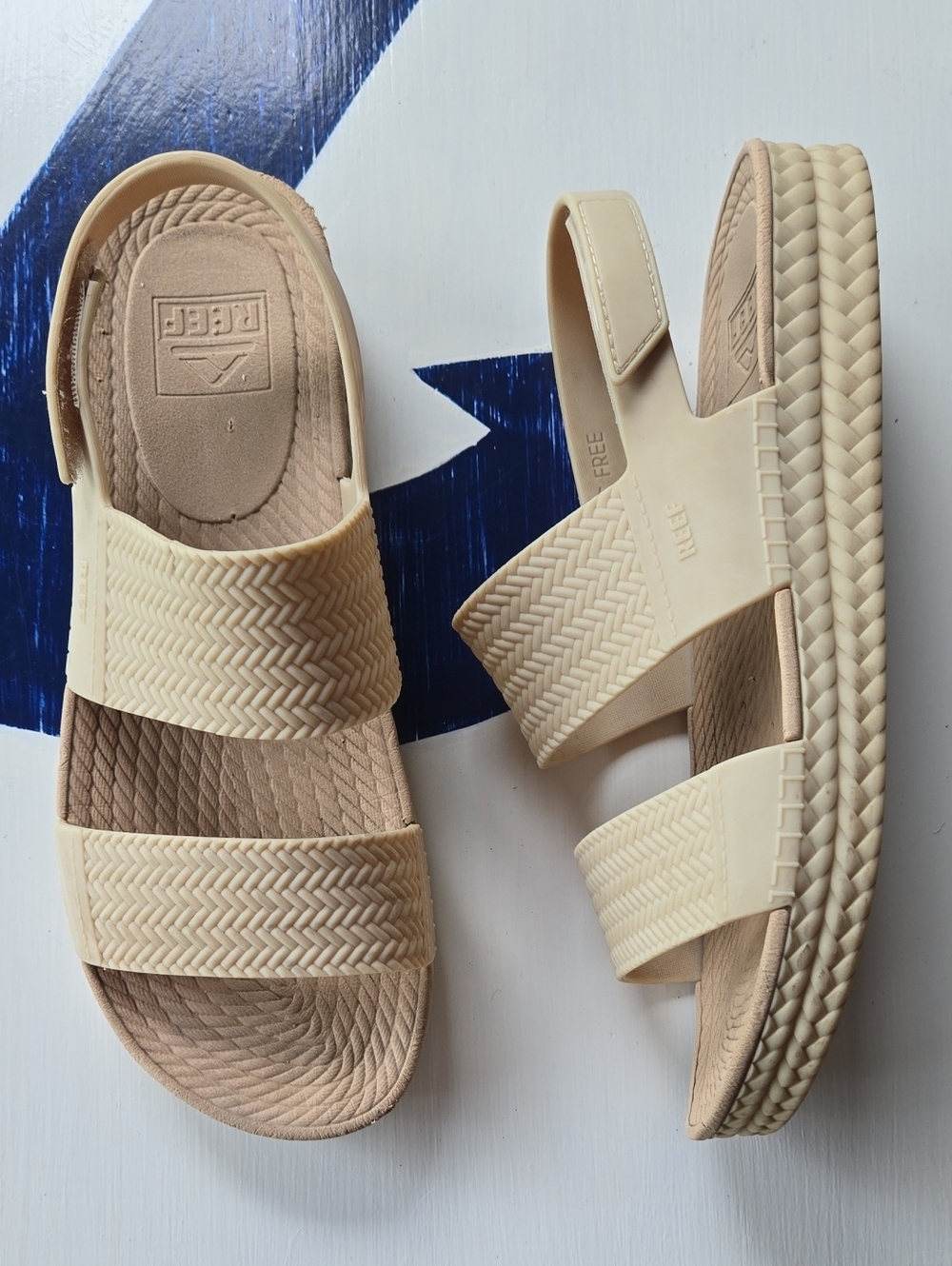Reef Water Vista Beige Platform Sandal Size 10
